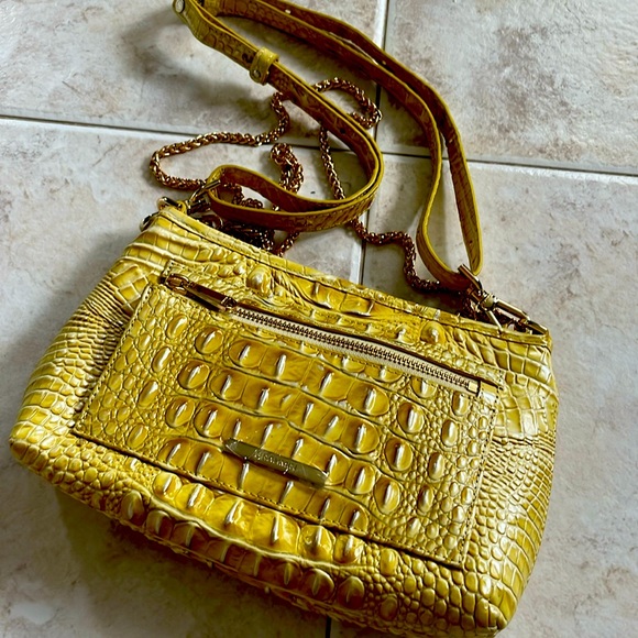 Brand New Brahmin purse. Golden Rod Ombre Melbourne. 9" W X 6" H X 2.25" D - Picture 1 of 3